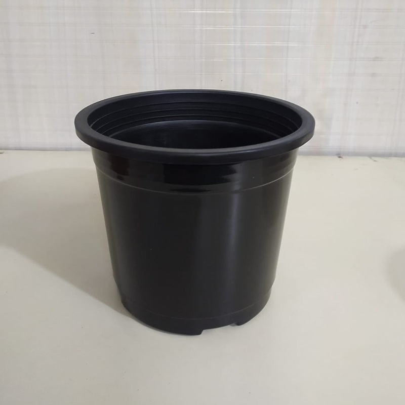 8″ Flower Pot  Black Colour Sunrise Series (19.5 cm)